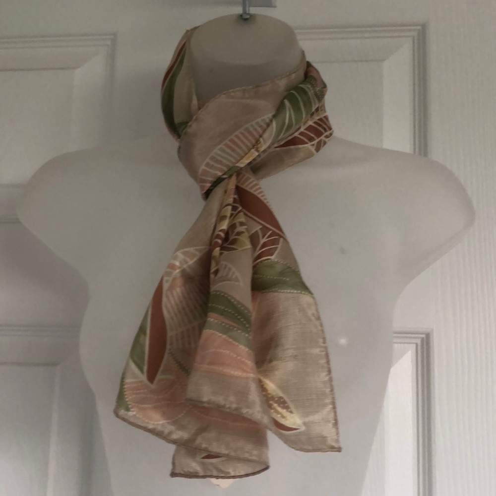 VTG  Liz Claiborne Silk Oblong Elegant Scarf Shawl